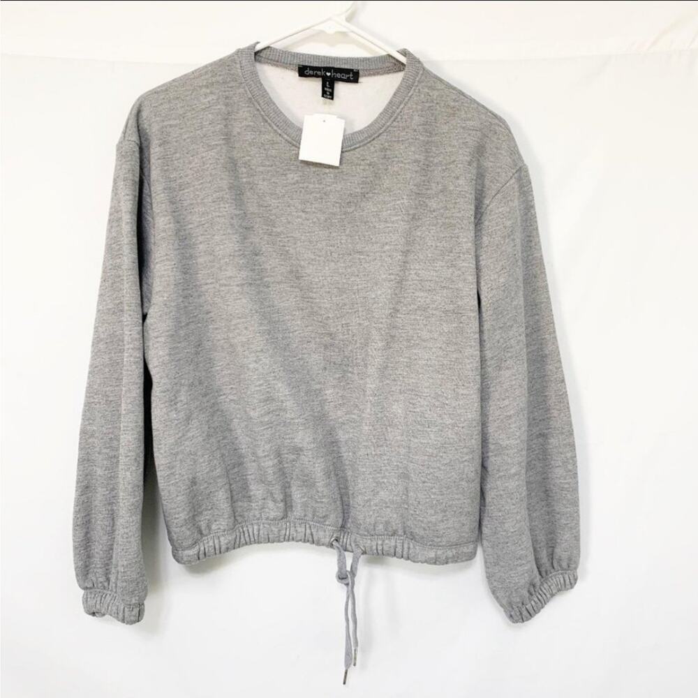Derek Heart NWT Cropped Long Sleeve Sweatshirt Heather Grey Large